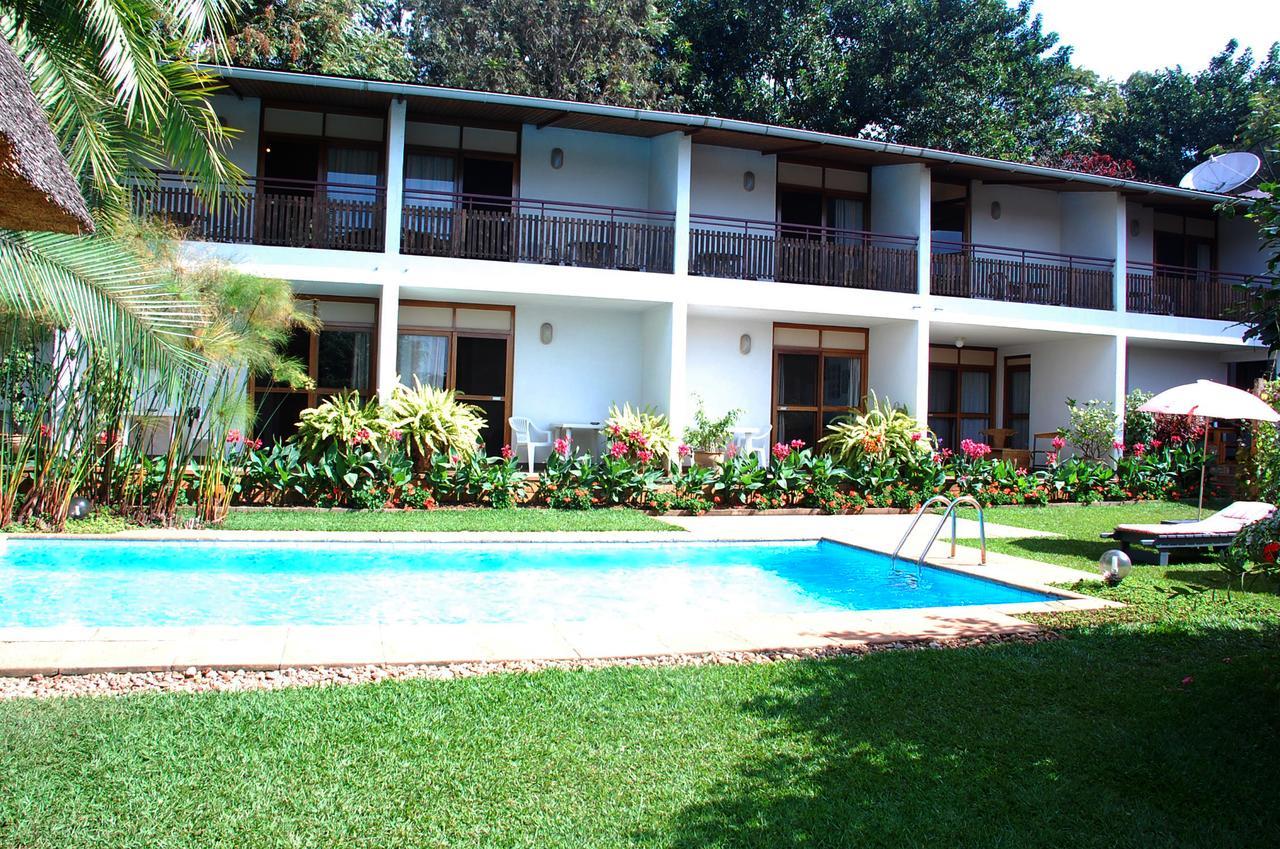 Hotel Le Garni คิกาลี ภายนอก รูปภาพ