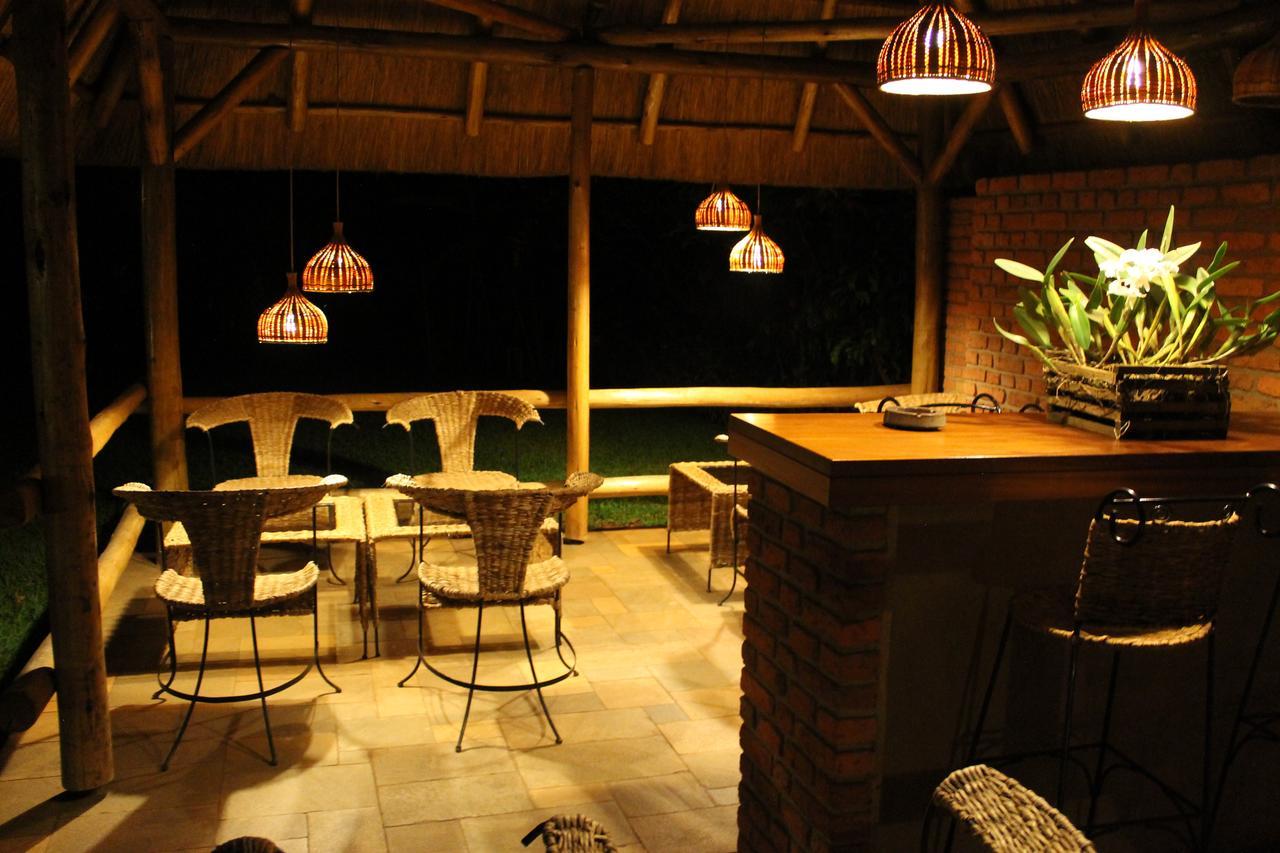 Hotel Le Garni คิกาลี ภายนอก รูปภาพ